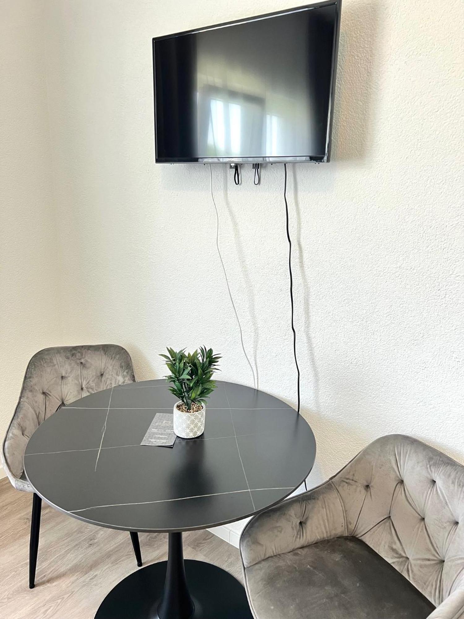 Budget Kueche,bad, Parken Im Zentrum Von Apartment *